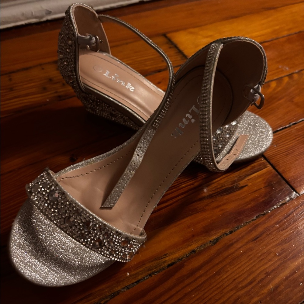 Link Sparkling Silver Kids Dress Shoes